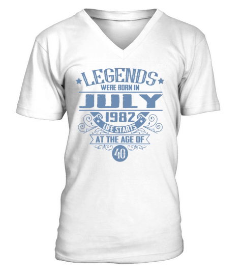 Birth Month July 1982 Vintage Vintage Birthday V-Neck T-shirt