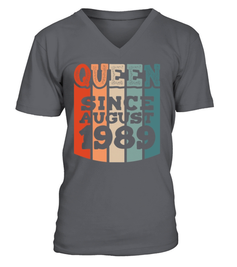 Queen Since August 1989 32nd Birthday Vintage 80s V-Neck T-shirt