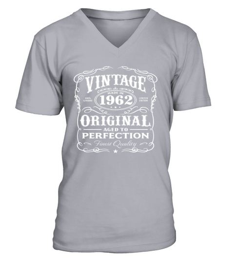 Vintage Made In 1962 T-Shirt 56th Birthday Gift V-Neck T-shirt