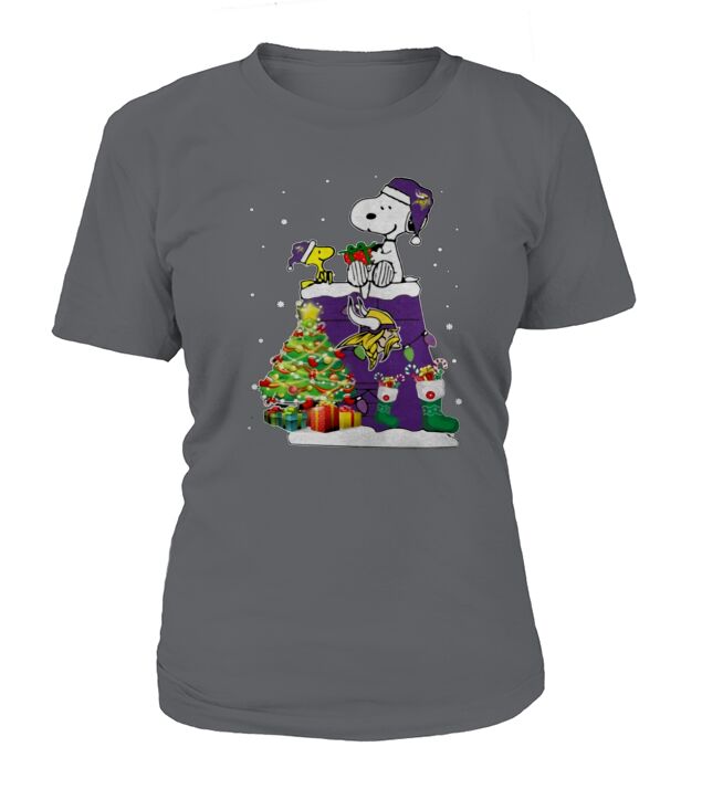 Minnesota Vikings  Christmas tree T-Shirt Woman