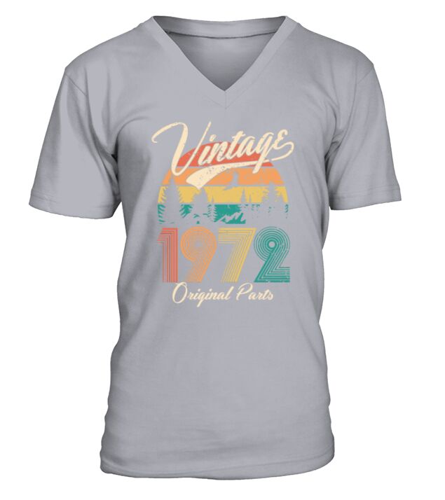 Vintage 1972 - 50 years old - 50th birthday gift V-Neck T-shirt